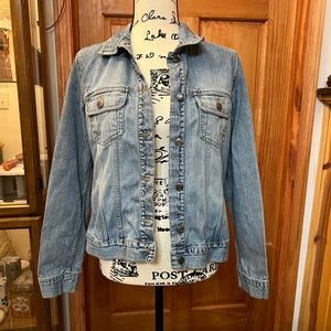 Old Navy Women’s Jean Jacket.  Size M.